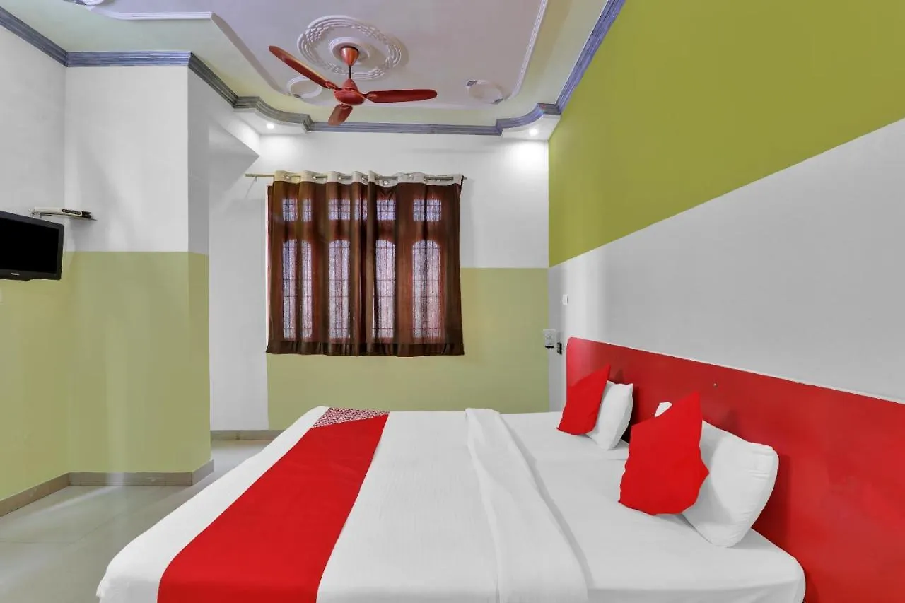 Oyo 82407 K Shree Guest House 3*, Varanasi Indien