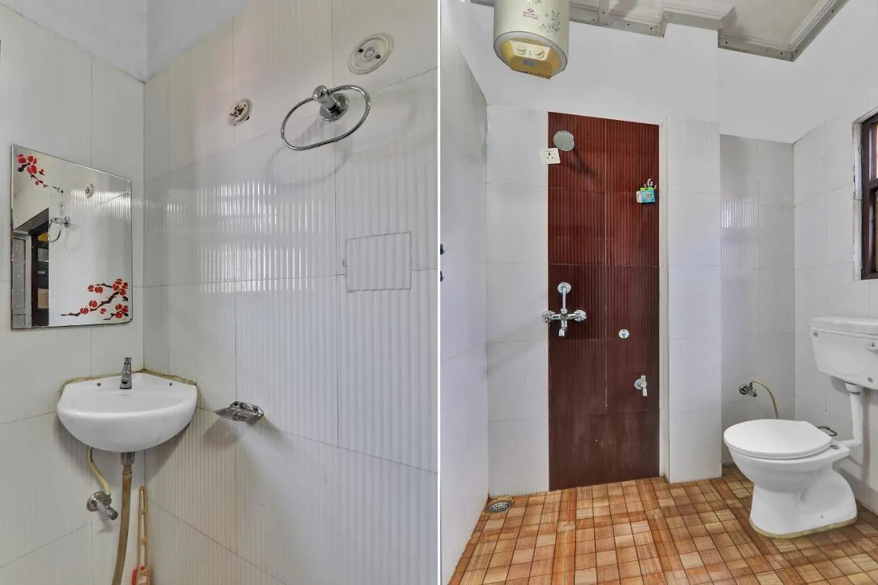Oyo 82407 K Shree Guest House Varanasi